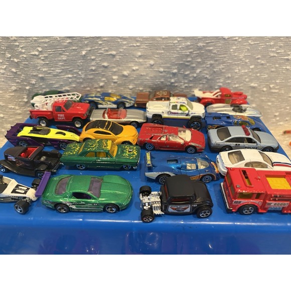 Tara Hot Wheels 48 Car Carrying Storage Case #20020 *( Case Has 42 Cars ) - Picture 3 of 4